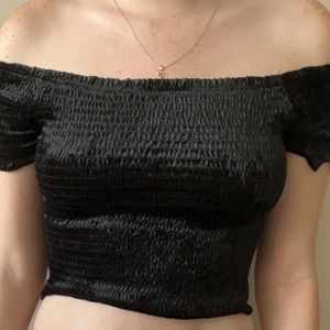 Garage black crop top